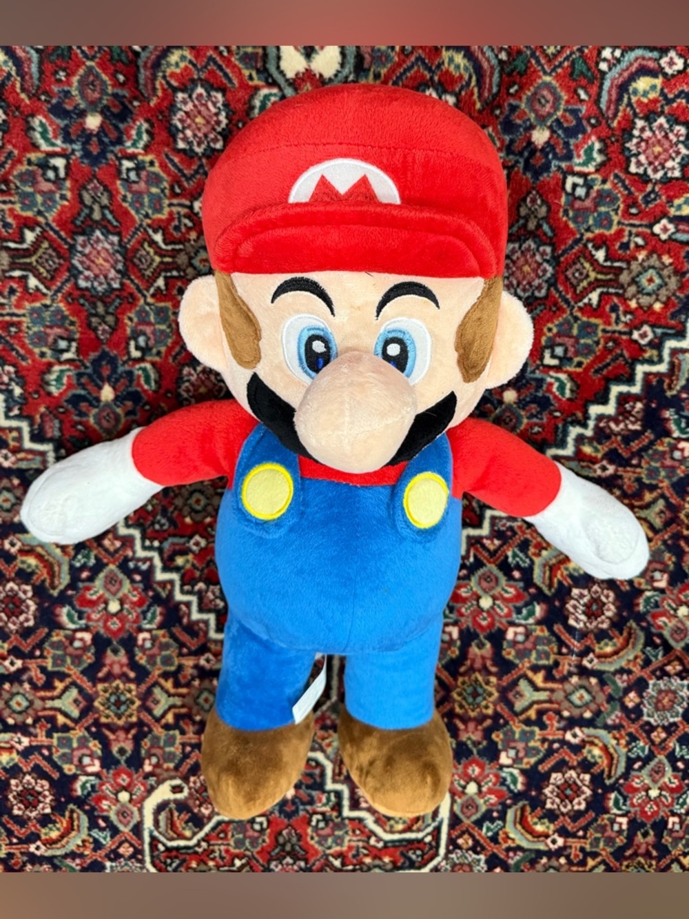 NINTENDO SUPER MÁRIO BROTHERS PLUSH MARIO 17 “ STUFFED TOY.